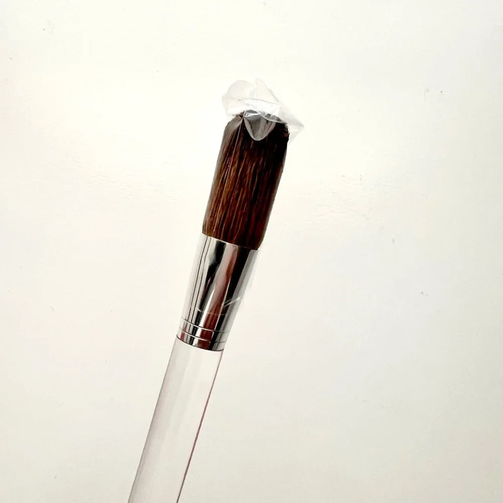 🆕 No Tag. Clinique Blush Brush. Seasonal Collection. No tag/box